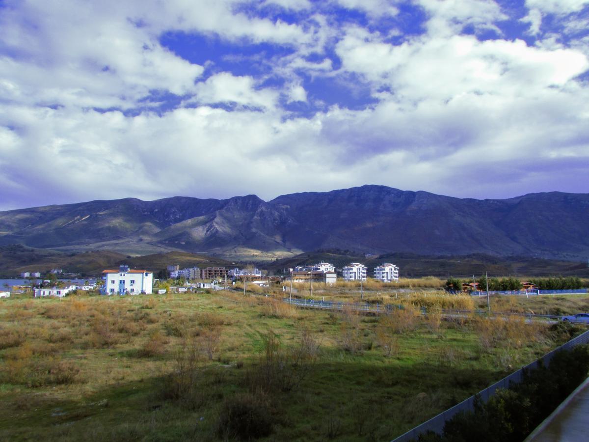 Bel Ami Suita Hotel Orikum Exterior photo