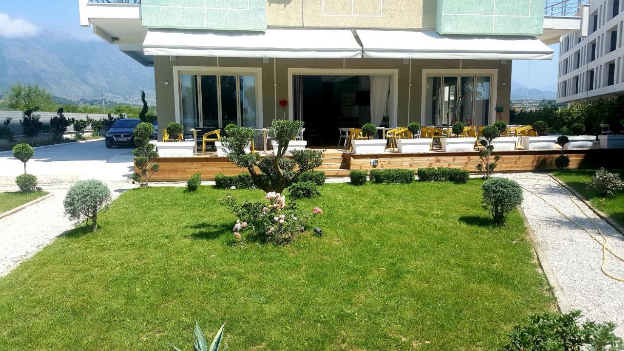 Bel Ami Suita Hotel Orikum Exterior photo